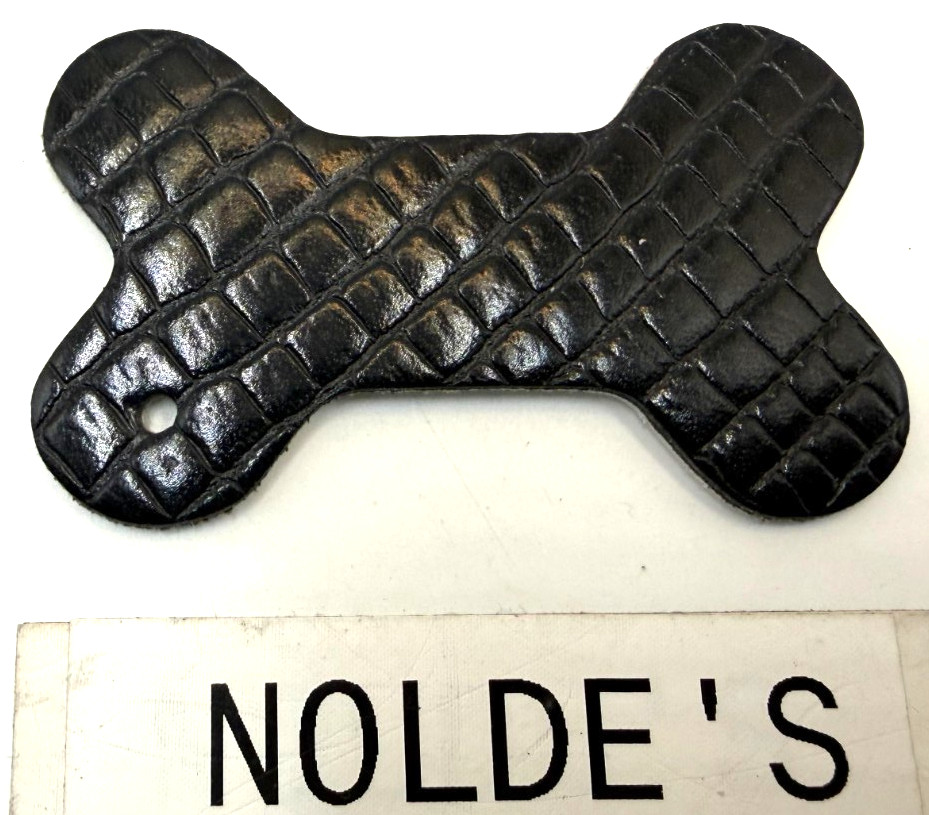 Buddy Belt Black Berry Bone Shaped Key Fob DS255B4TF992