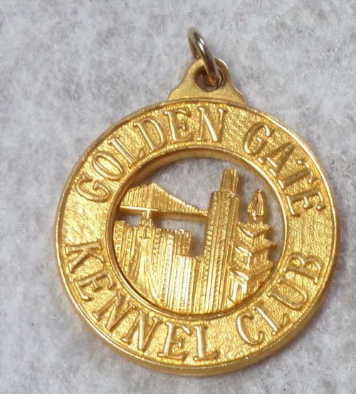 GOLDEN GATE S.F. KENNEL CLUB MEDALLION GOLD TONE METAL PET COLLAR PENDANT CHARM
