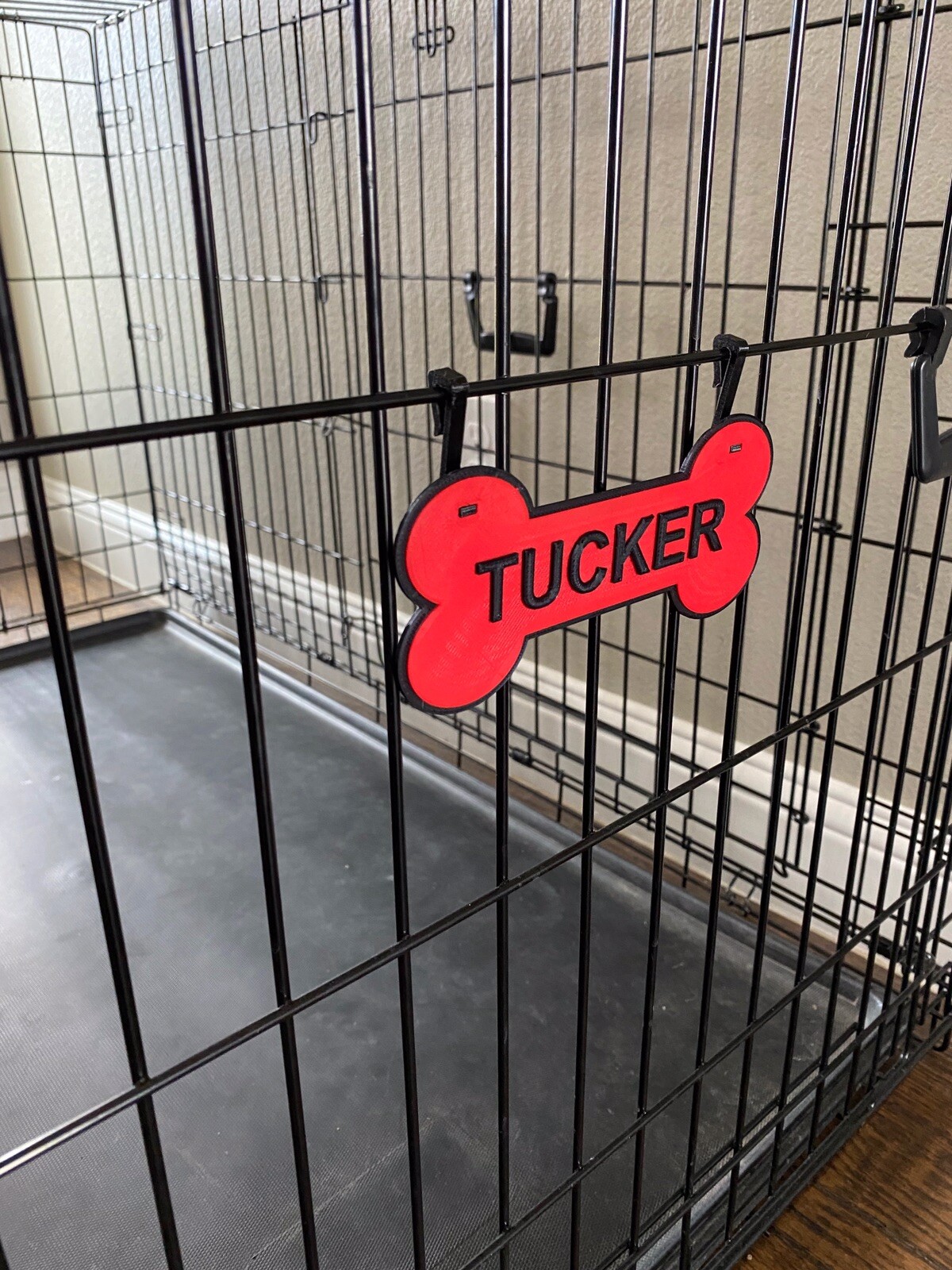 Six 3D Printed Personalized Kennel Tag Nameplates with Your Pets Name(s).