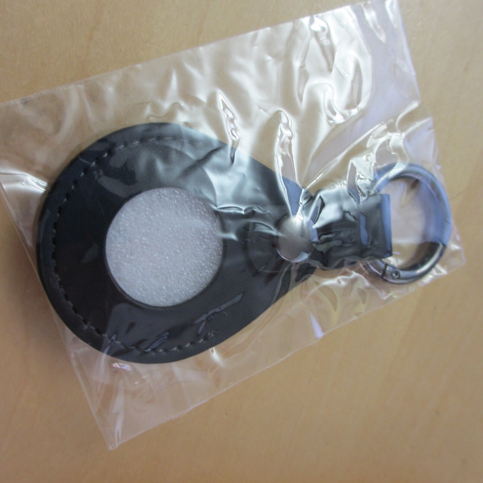 New BLACK ROUND RING hang tag pet finder id CASE clips on collar 2 side window