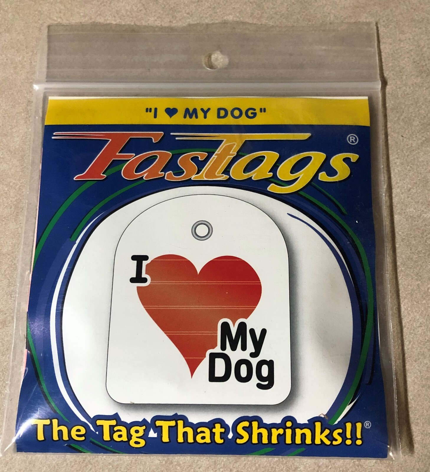 FasTags, the dog tag that shrinks “I Love my Dog”