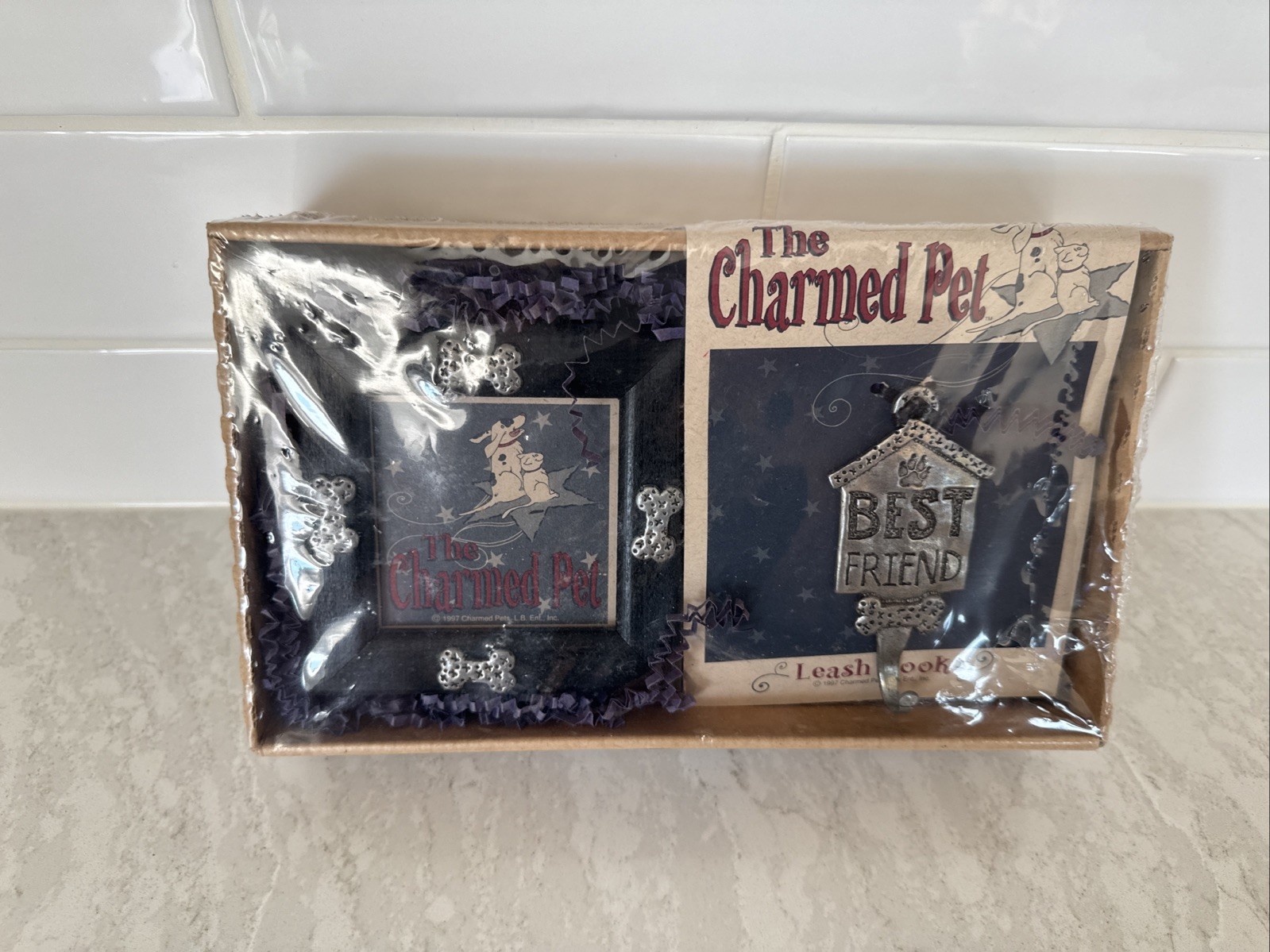 Vintage Dog Leash Hook & Picture Frame The Charmed Pet 1997 NOS
