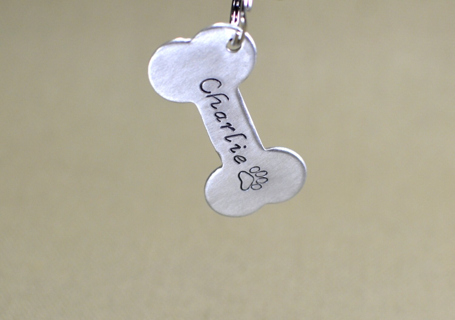 Aluminum dog tag for you to personalize – or as a keyring