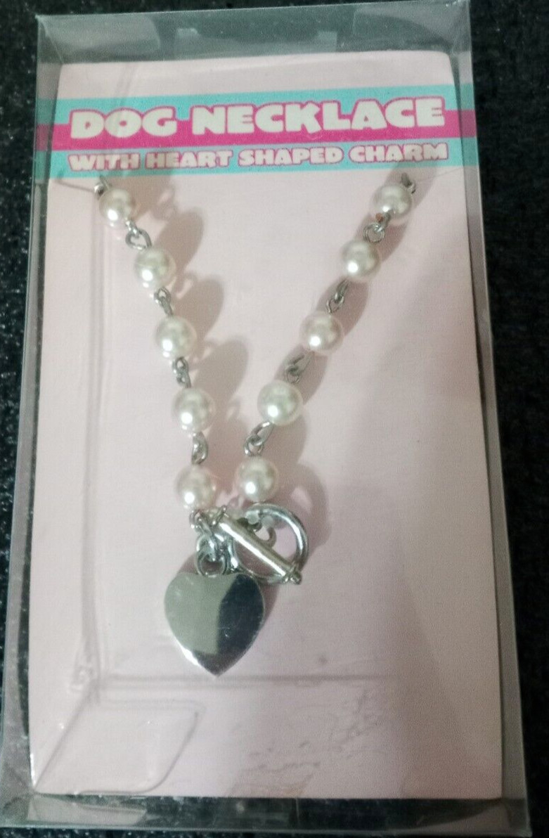 Dog Necklace toggle clasp heart tag new in box silver tone fake pearls 12″ 2004