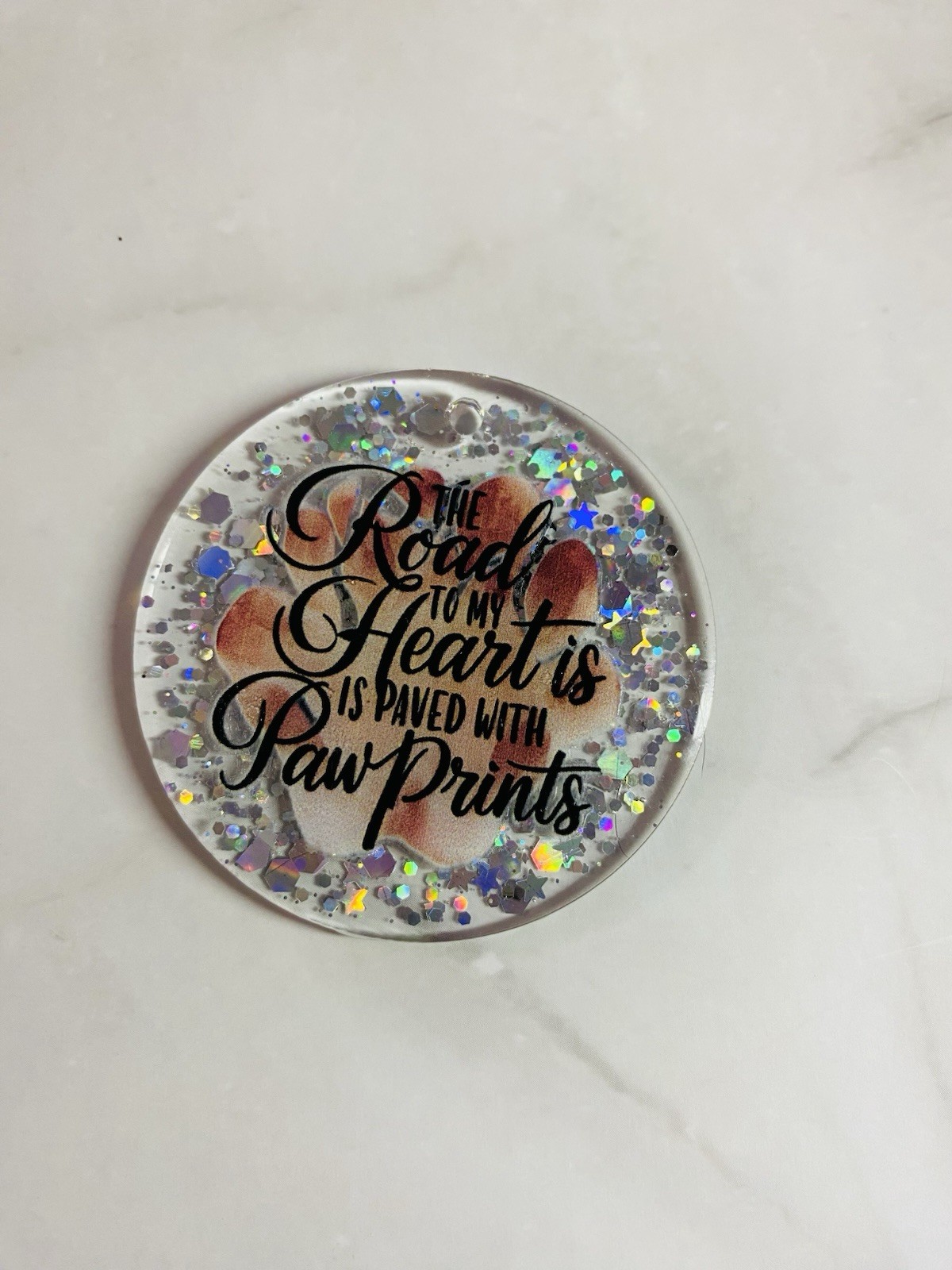 Personalized Pet Name Paw Print Resin Keychain – Custom Glitter Dog Cat Charm