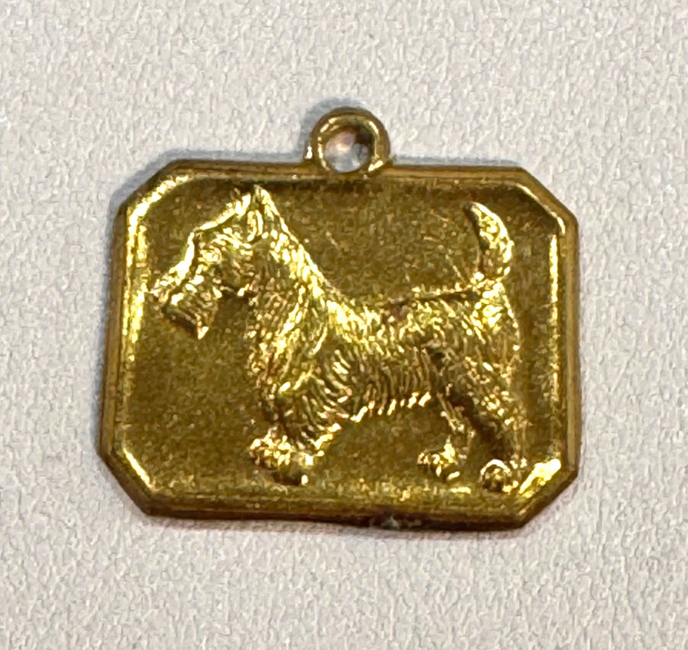 Vintage Original Genuine Rothmoor Coat Scottish Terrier Dog Tag 1″ Brass