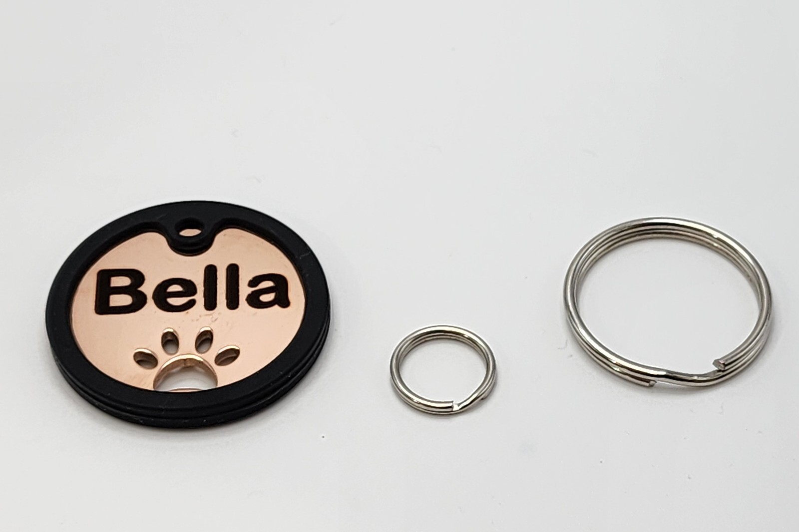 Custom Deep Engraved Stainless Steel Pet ID Tag – Double-Sided Round Paw Cutout