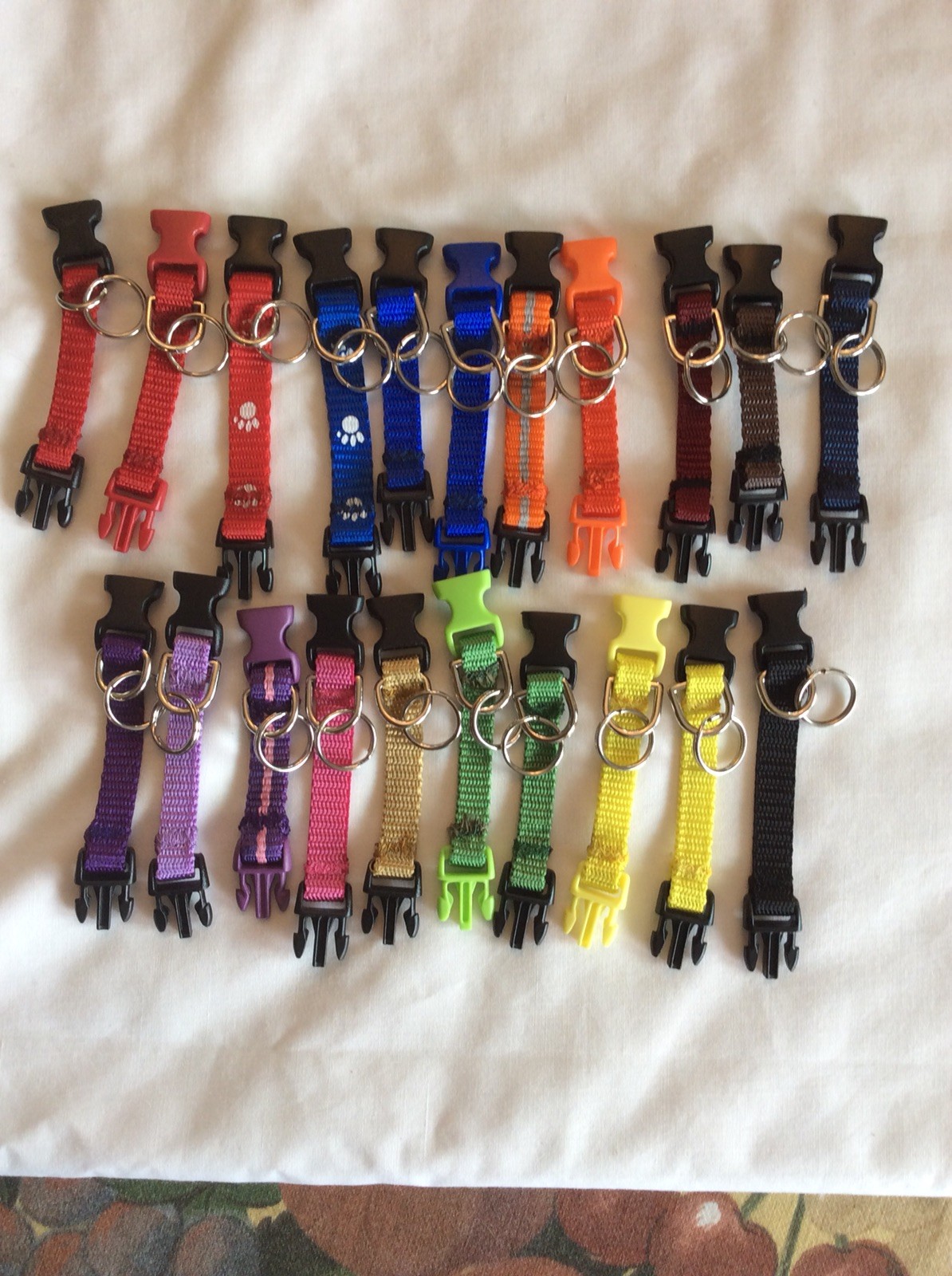 DOG/CAT ID TAG HOLDER PICK FROM A VARIETY OF COLORS FITS UP TO 1″ DOG COLLAR