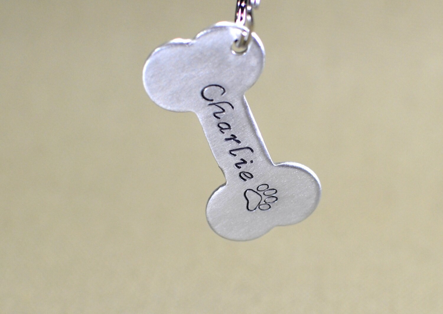 Aluminum dog tag for you to personalize – or as a keyring