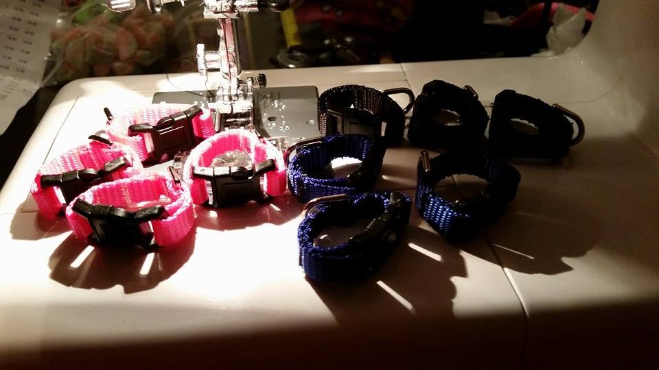 Tageez – Tag holders for your dogs’ collars, don’t break a nail changing tags :)