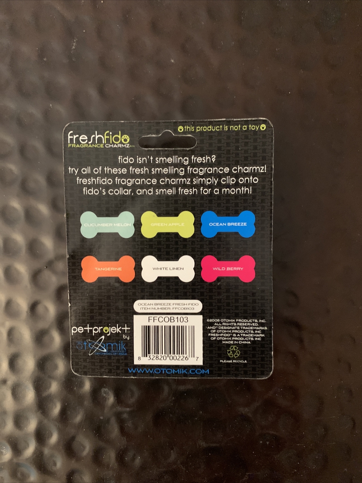 Brand New Petprojekt Fresh Fido Charmz Ocean Breeze Fragrance Charm for Dogs 1pc