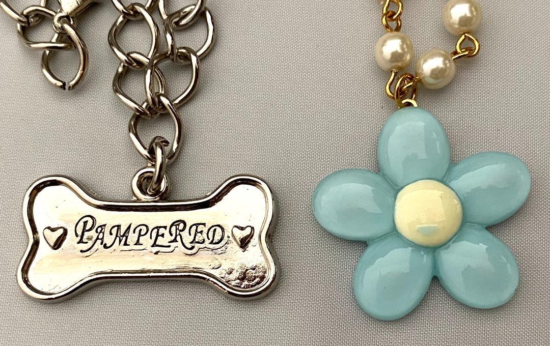 2 PCS PET FLOWER CHAIN NECKLACE & SILVERTONE PAMPERED PET BONE CHAIN NECKLACE