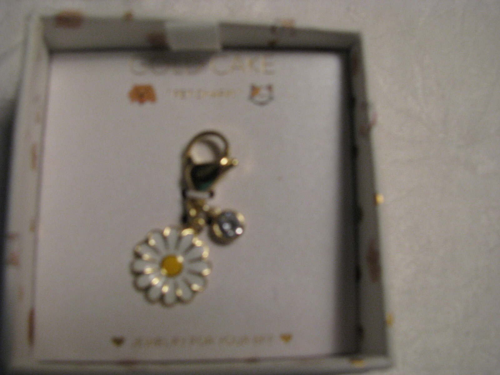 NEW Gold Cat Pet Charm Daisy & Crystal Boxed