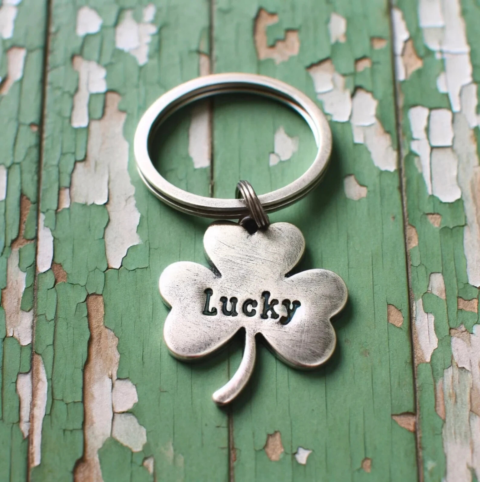 Personalized Shamrock Pet ID Tag – Custom Dog Name Tag, Lucky Key Charm, Engrave