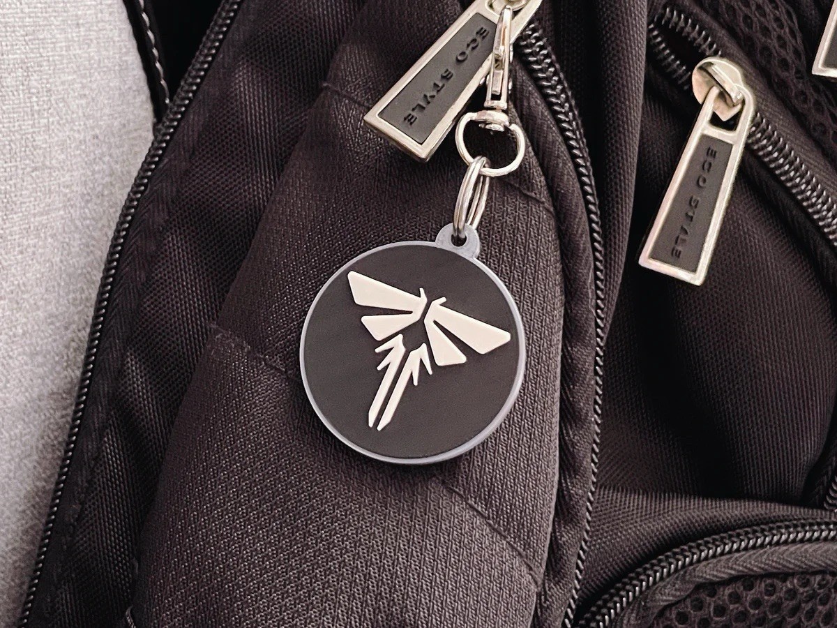 The Last Of Us – Fireflies Customizable Pendant Keychain | Dog Tag | Luggage Tag