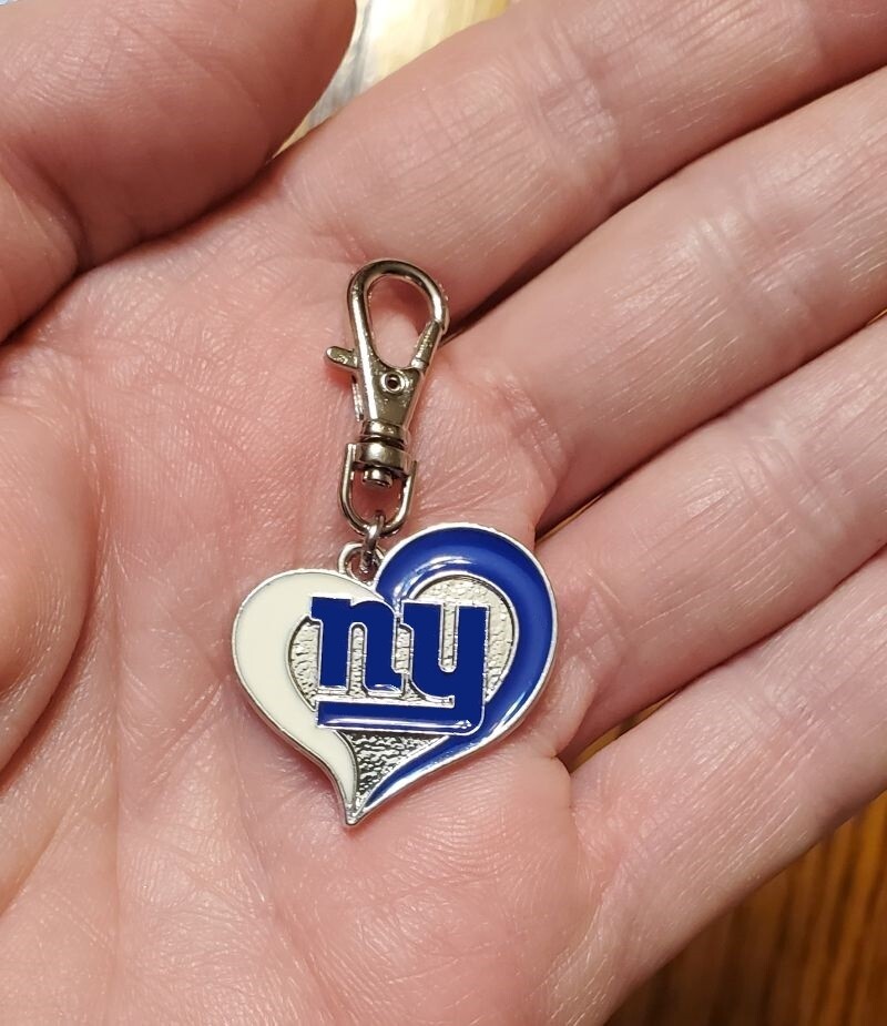 NY NEW YORK GIANTS FOOTBALL BAG CHARM ZIPPER PULL PURSE WALLET CAT DOG COLLAR